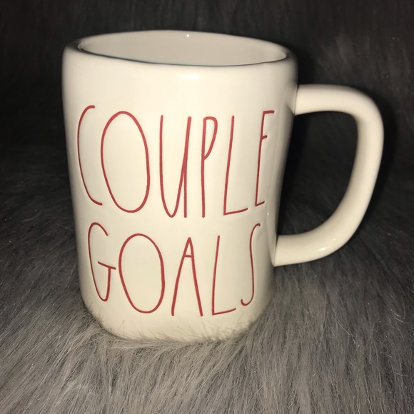 NWOT Rae Dunn “Couple Goals” mug - Picture 2 of 5